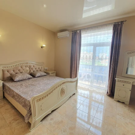 Комната с кроватью «King Size» и своим балконом